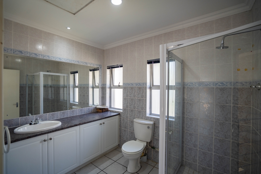6 Bedroom Property for Sale in Royal Alfred Marina Eastern Cape